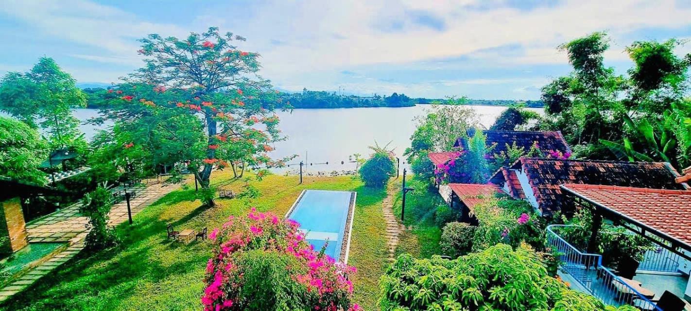 La Y Riverview Hue Esterno foto